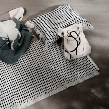 Way Outdoor kudde 70x50cm - Off-white - Ferm Living