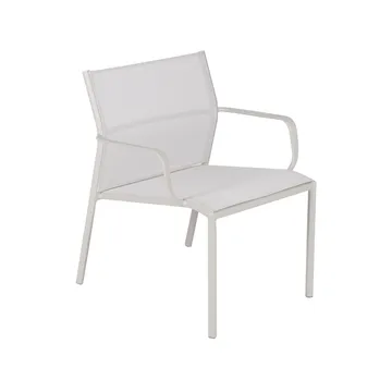 Cadiz karmstol låg - Clay grey (grå) - Fermob