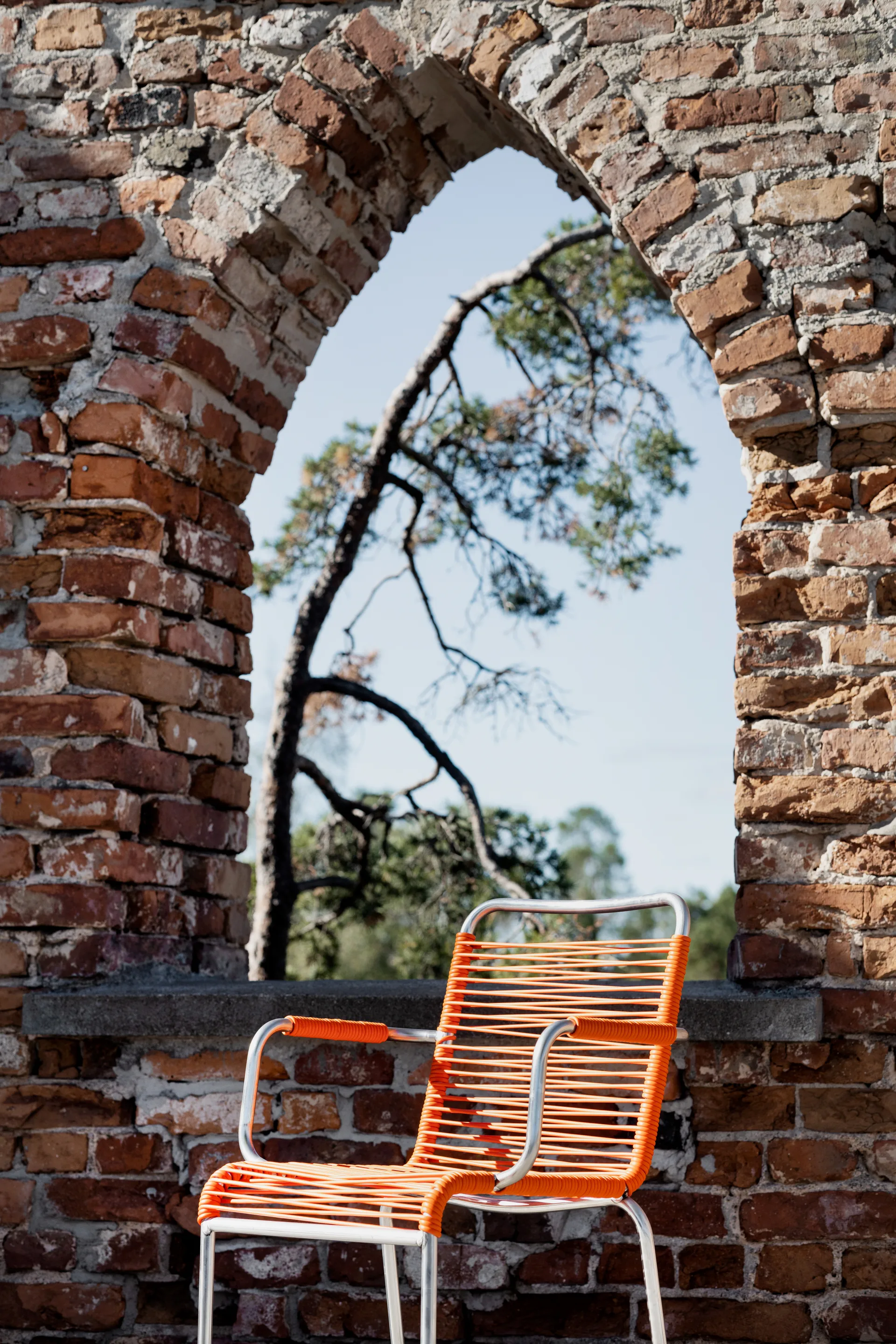 Mya karmstol aluminium, Orange Fiam