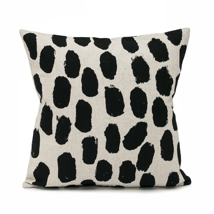 Dots kuddfodral 48x48 cm - Beige-svart - Fine Little Day