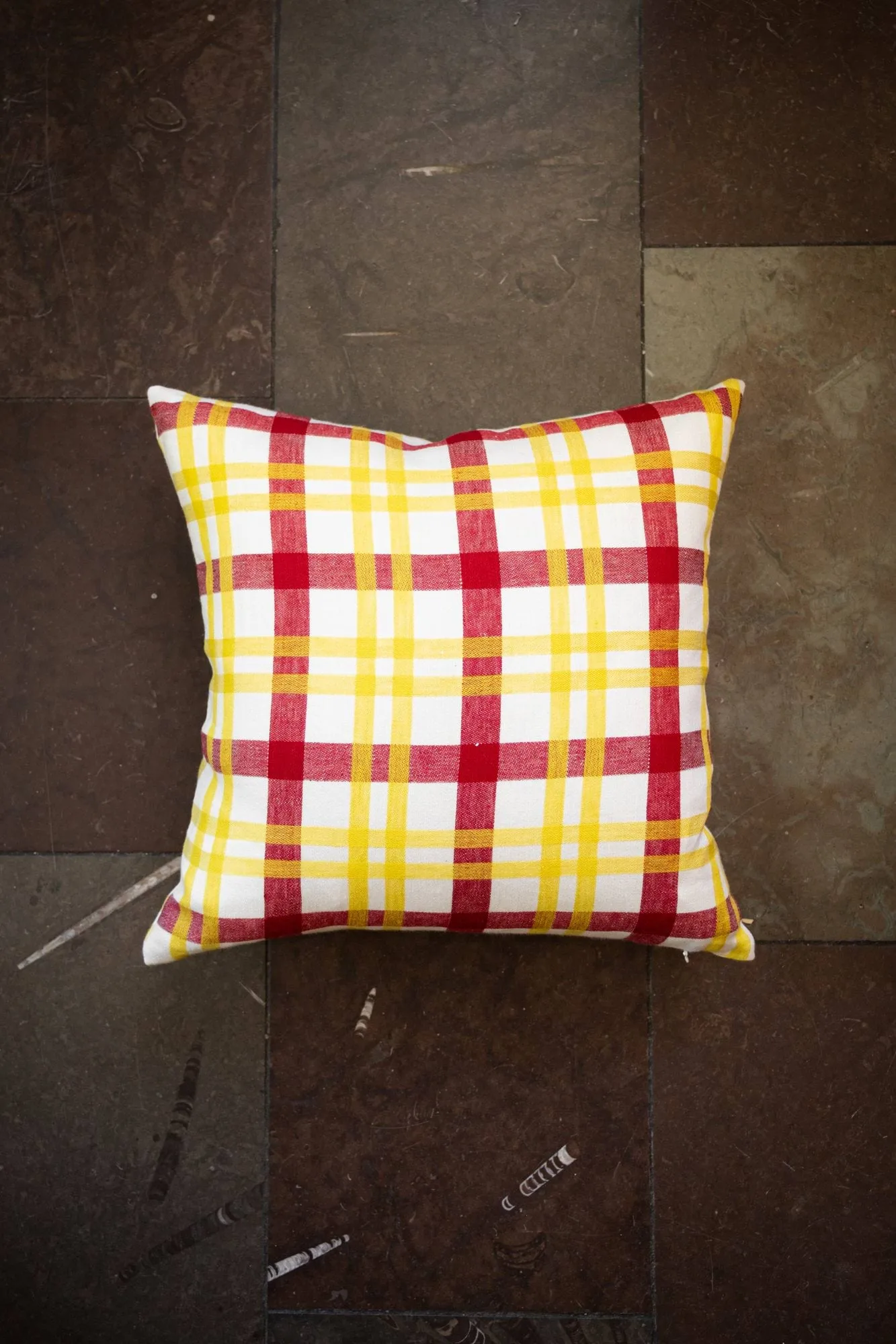 Grid kuddfodral, Gul, 45x45 cm Fine Little Day