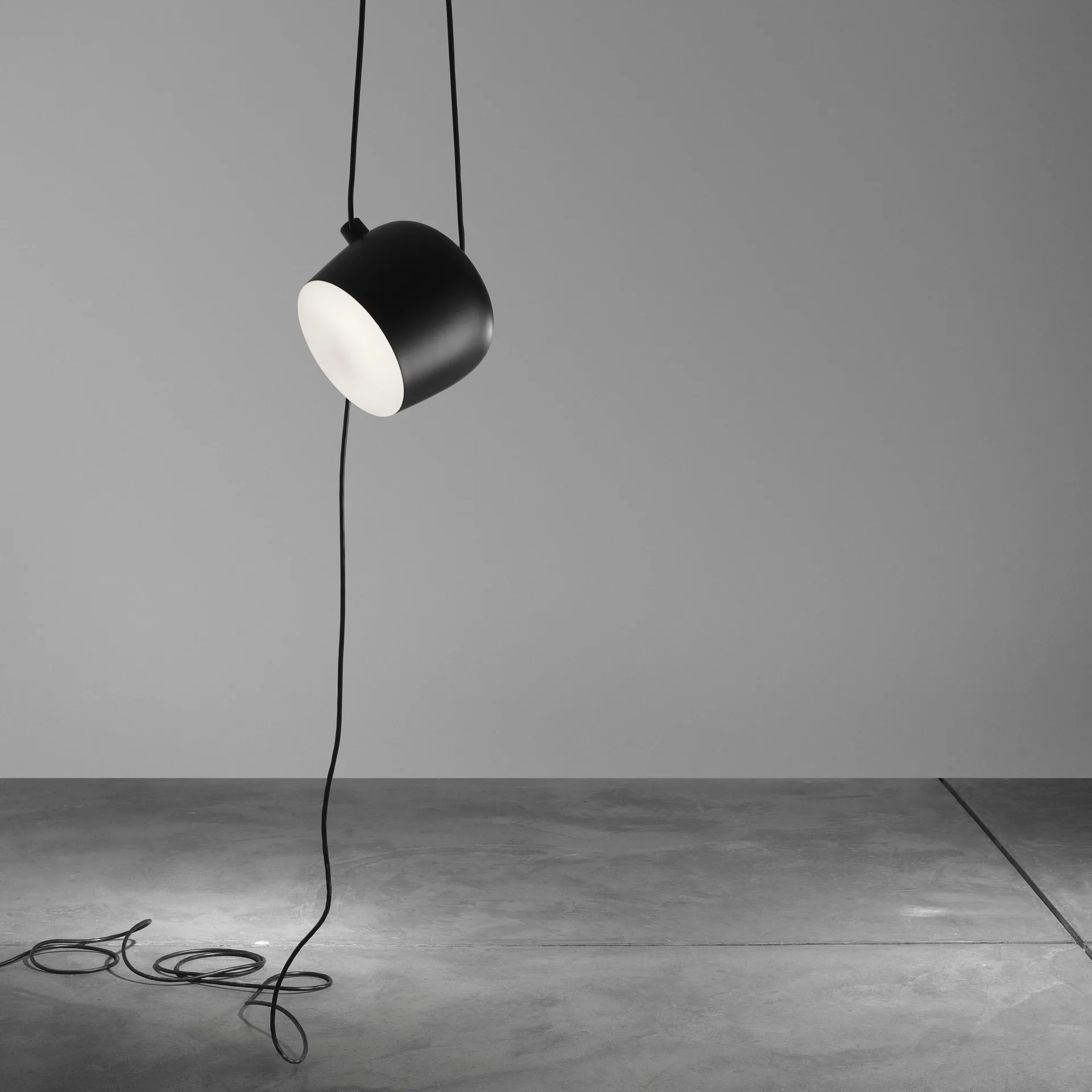 AIM taklampa, White Flos