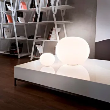Glo-ball B Zero bordslampa - Vitt opalglas - Flos