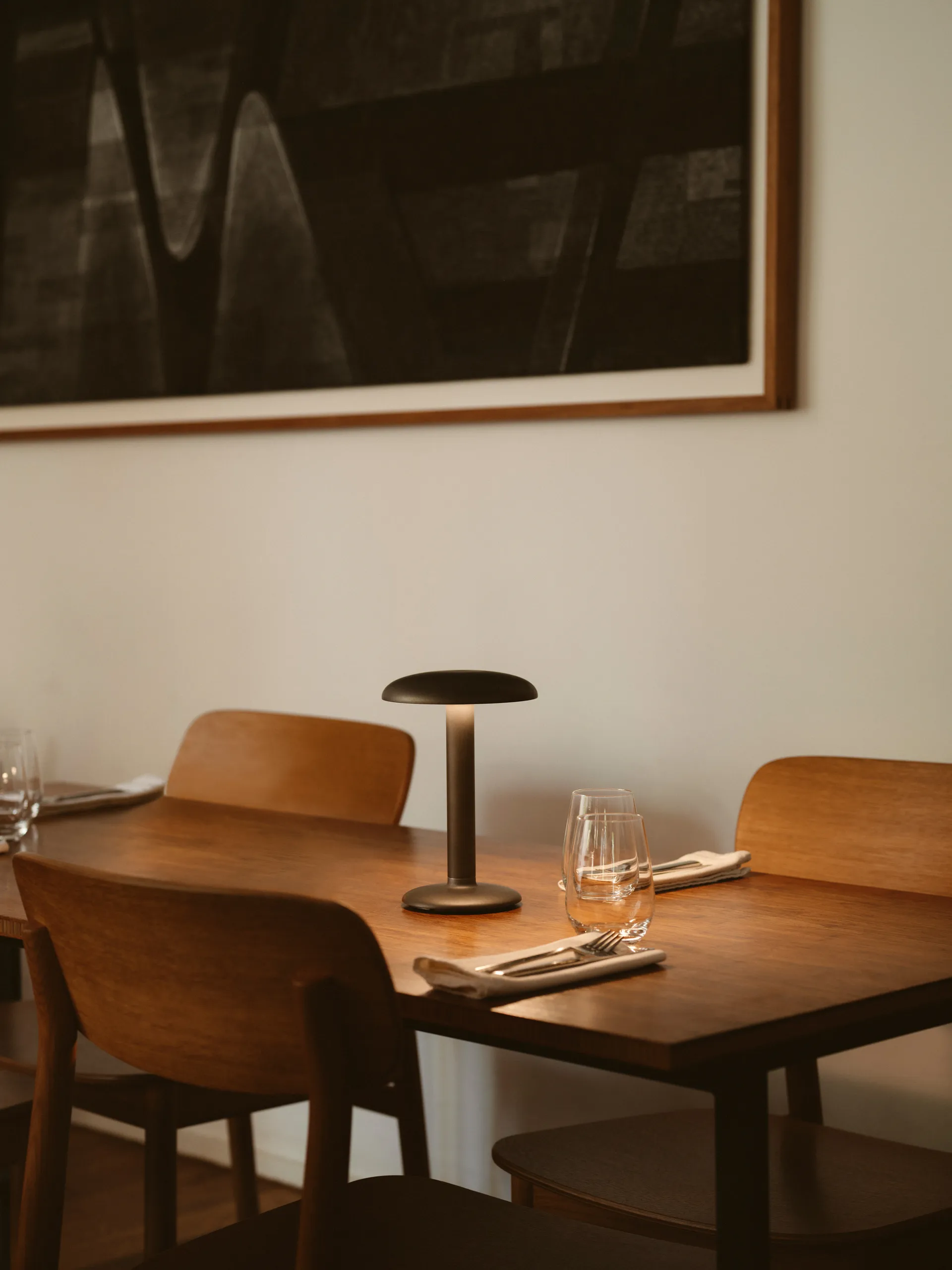 Gustave Residential bordslampa portabel, Matte anthracite Flos