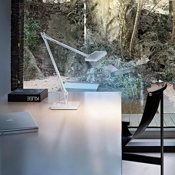 Kelvin T LED bordslampa - Svart blank - Flos