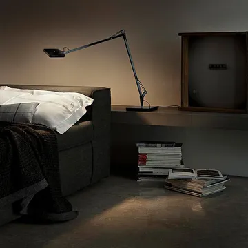 Kelvin T LED bordslampa - Svart blank - Flos