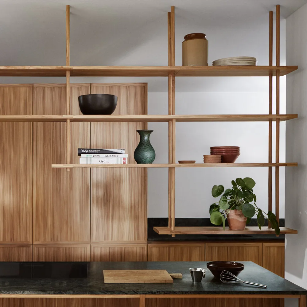 Bond hylla vägg W206, Valnöt mattlack Fogia