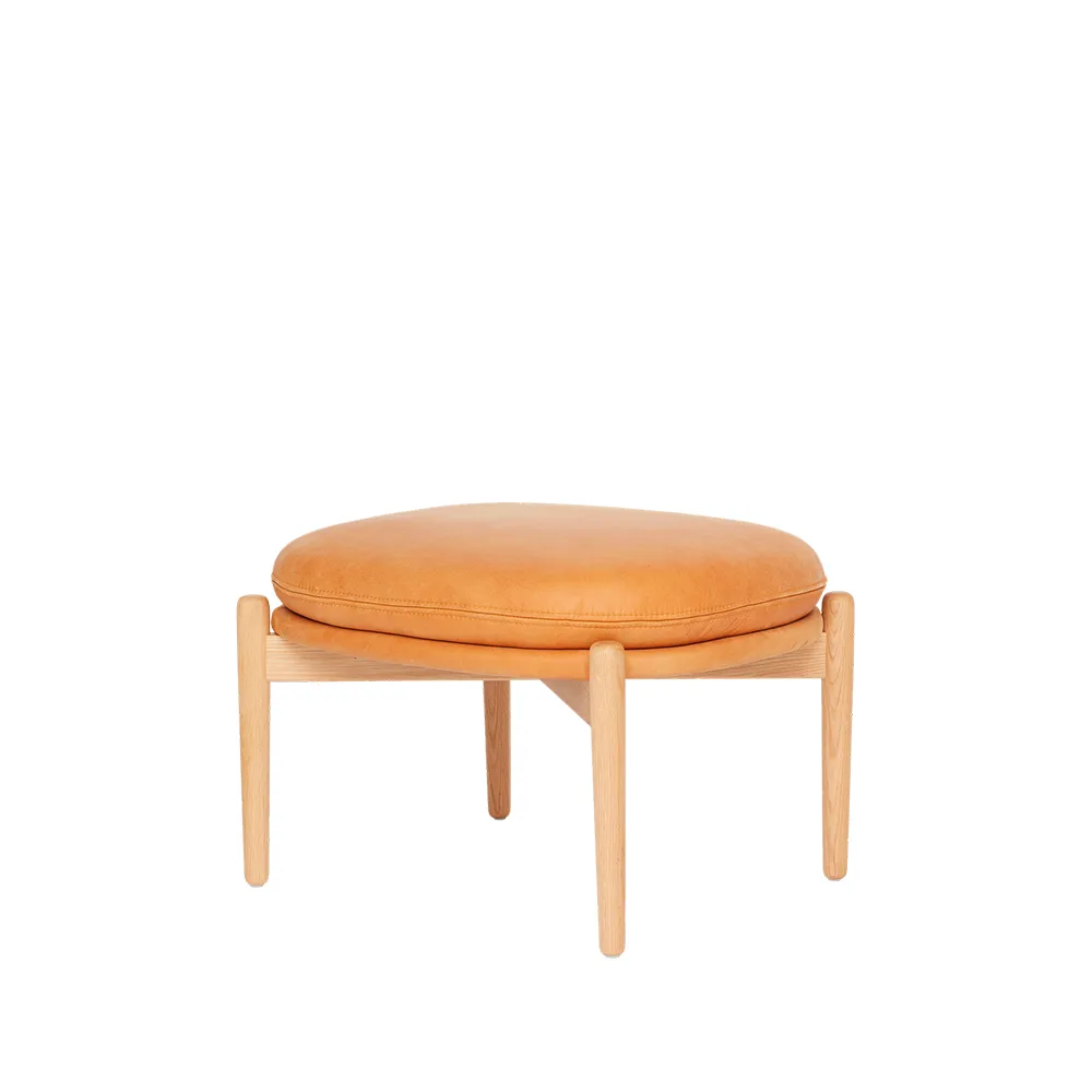 Embrace ottoman ekben, läder vintage cognac, lackad Fogia