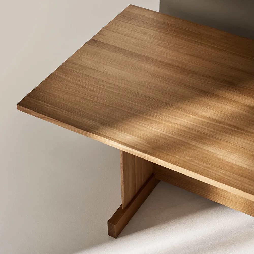 Grande matbord, ek lack, 270cm Fogia