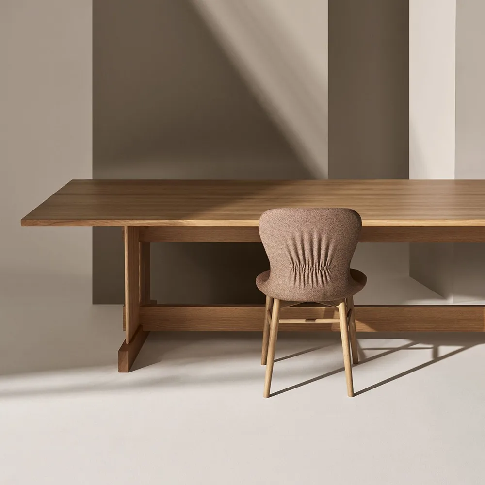 Grande matbord, ek lack, 270cm Fogia