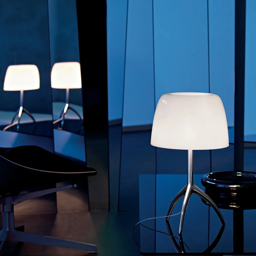Lumiere Piccola Dimbar bordslampa, Varmvit skärm-aluminiumfot Foscarini