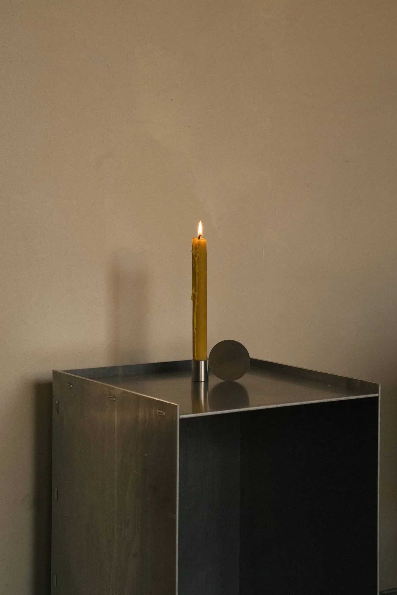 Fundament ljusstake, Form 3, rostfritt stål, 2,5x8,5x6 cm FRAMA