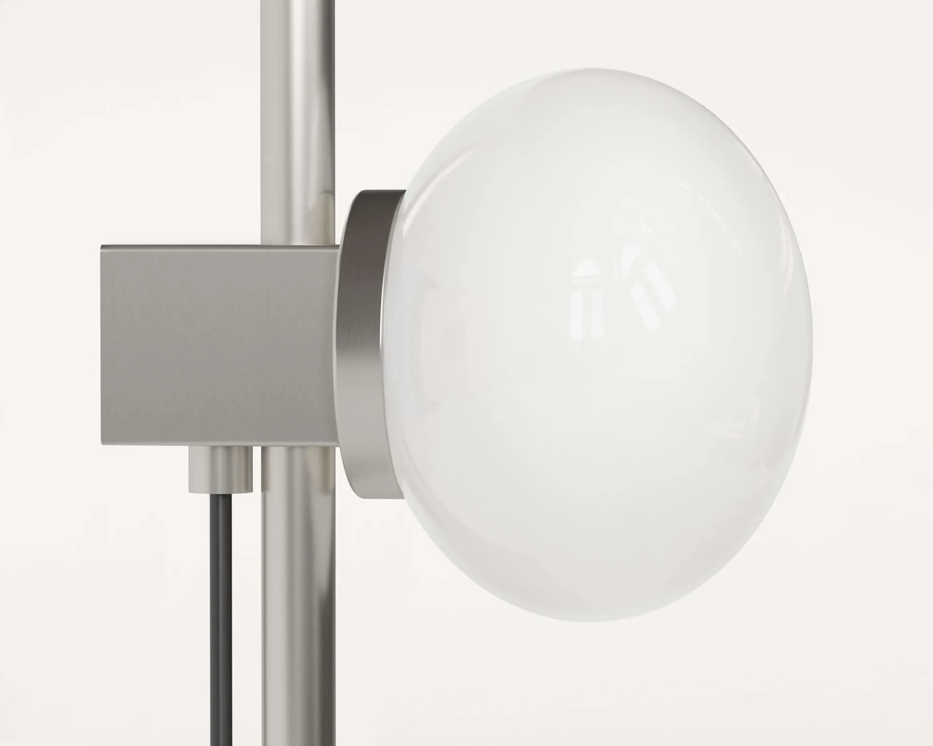Ovoid Single vägglampa, Rostfritt stål-opalglas FRAMA