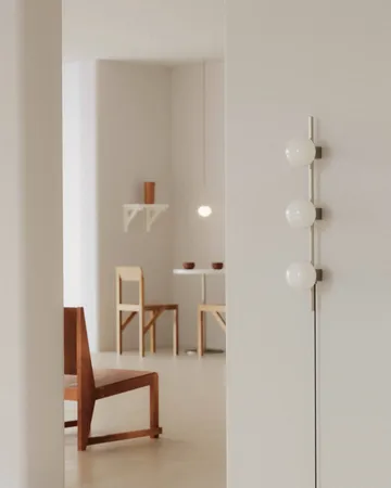 Ovoid Single vägglampa - Rostfritt stål-opalglas - FRAMA