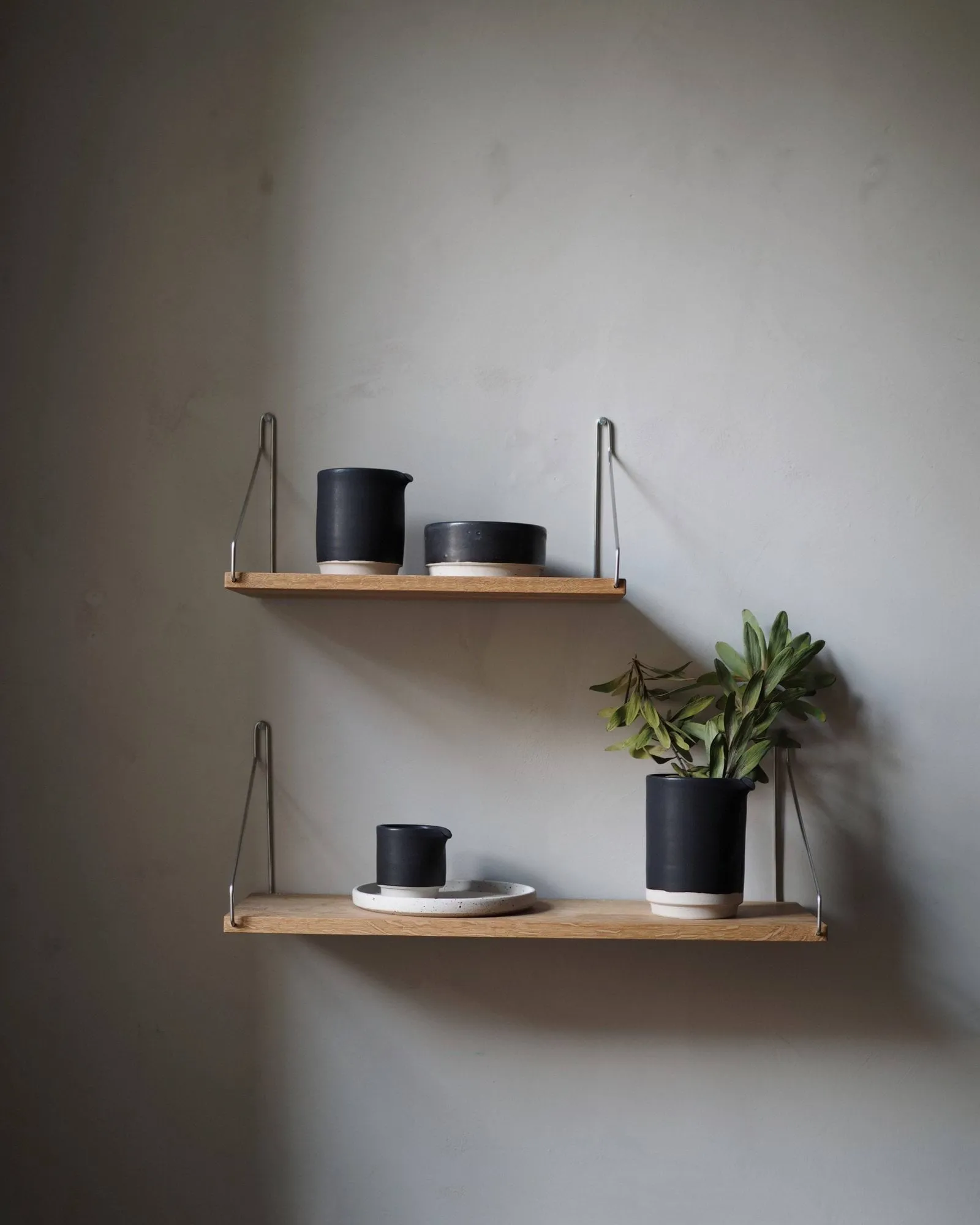 Single Shelf vägghylla, Ek-svart, 80x20 cm FRAMA