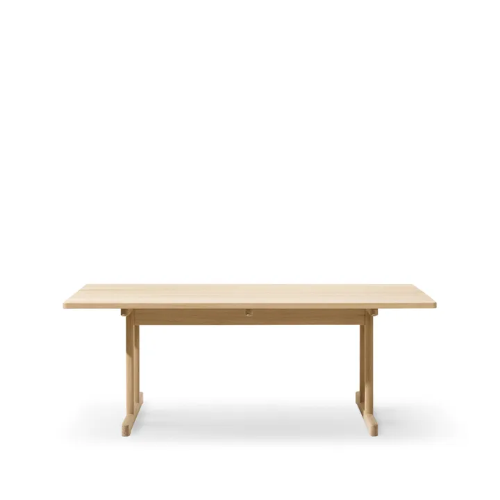 6286 matbord - Såpad ek - Fredericia Furniture