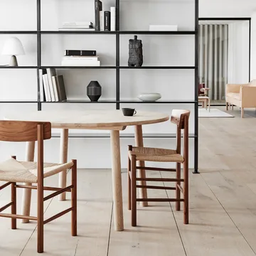 J39 stol - Oljad valnöt-flätad natur - Fredericia Furniture
