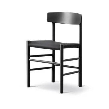 J39 stol - Svartlackerad bok-svart canvas - Fredericia Furniture