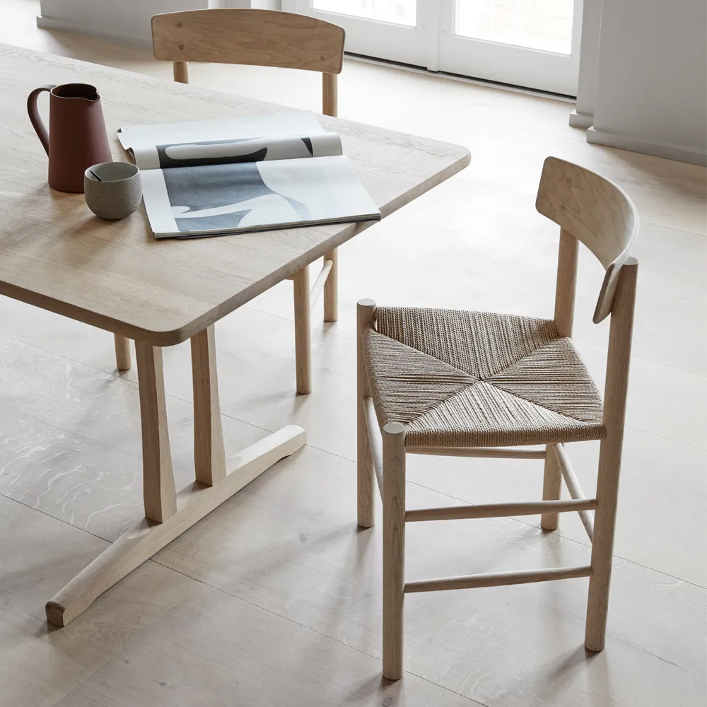 J39 stol, Svartlackerad ek-flätad svart Fredericia Furniture