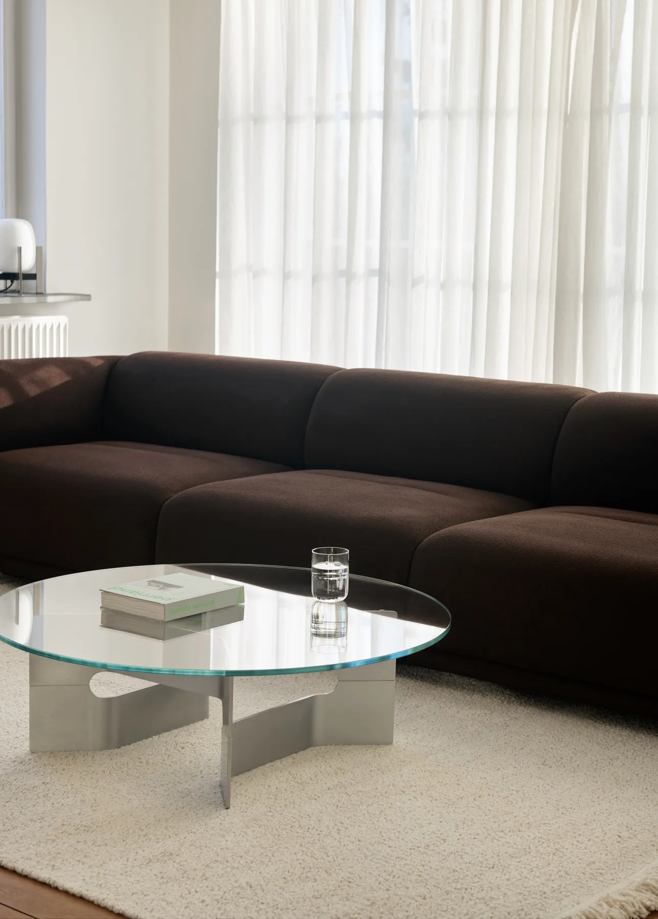JG soffbord Ø98 cm, Glas-borstad aluminium Fredericia Furniture