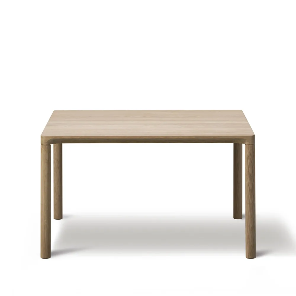 Piloti 6725 sidobord, Ljusoljad ek-höjd 41 cm Fredericia Furniture