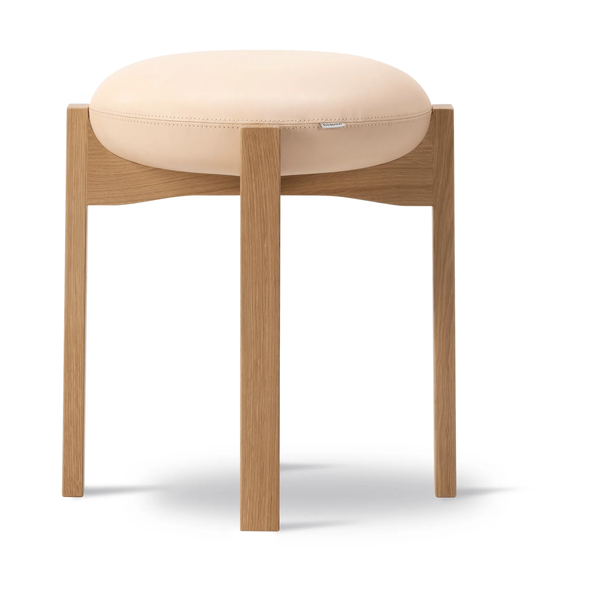 Pioneer rund pall låg, Läder Vegeta 90-lackerad ek, Ø41x46 cm Fredericia Furniture