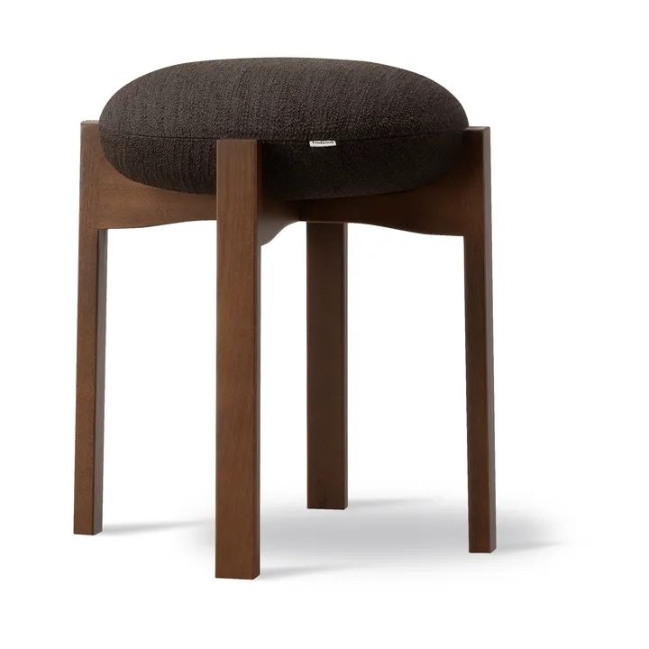 Pioneer rund pall låg - Odino RC41 dark brown-mörklackerad bok, Ø41x46 cm - Fredericia Furniture