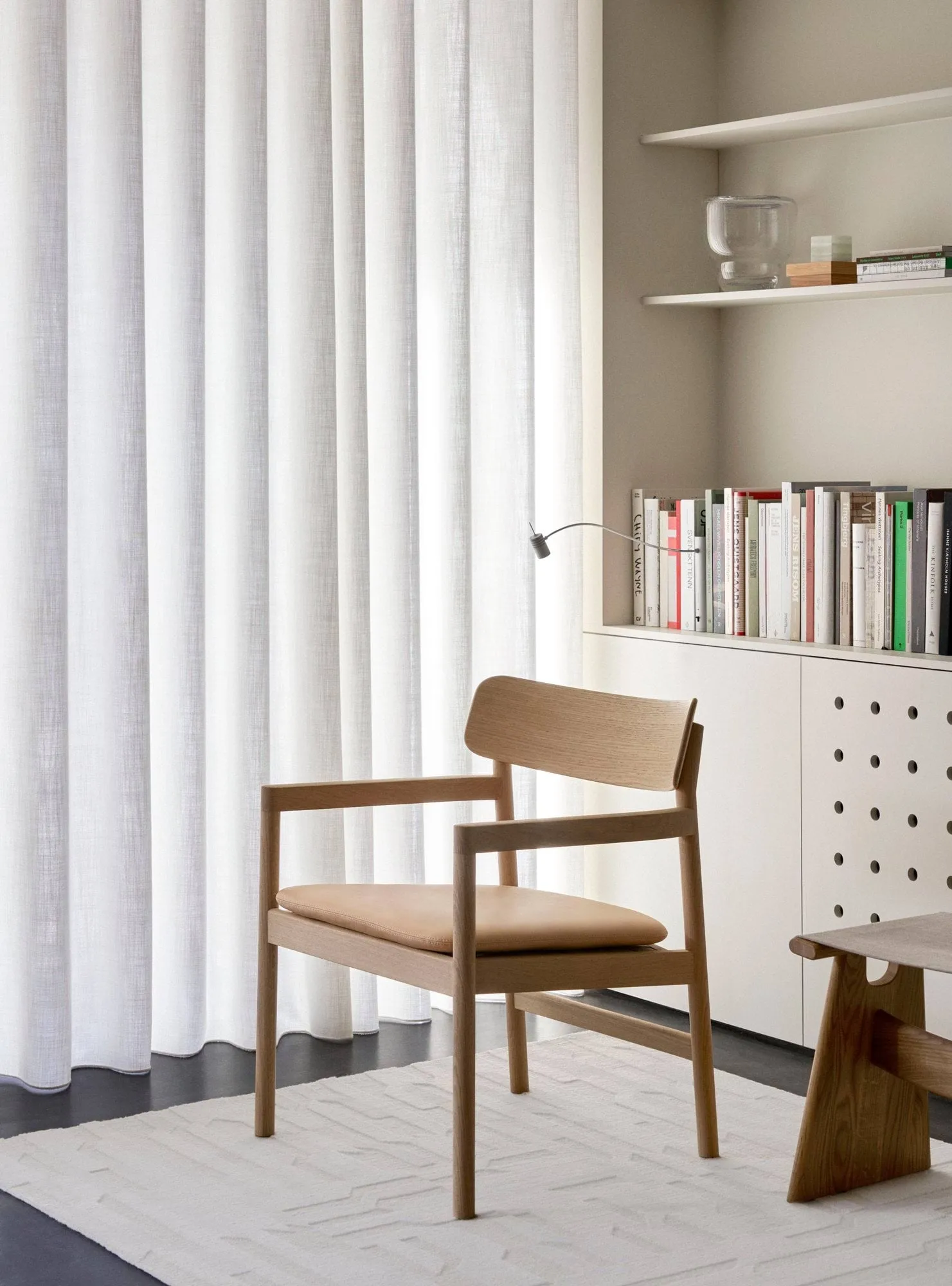 Post loungestol, Vegeta läder-ljusoljad ek Fredericia Furniture