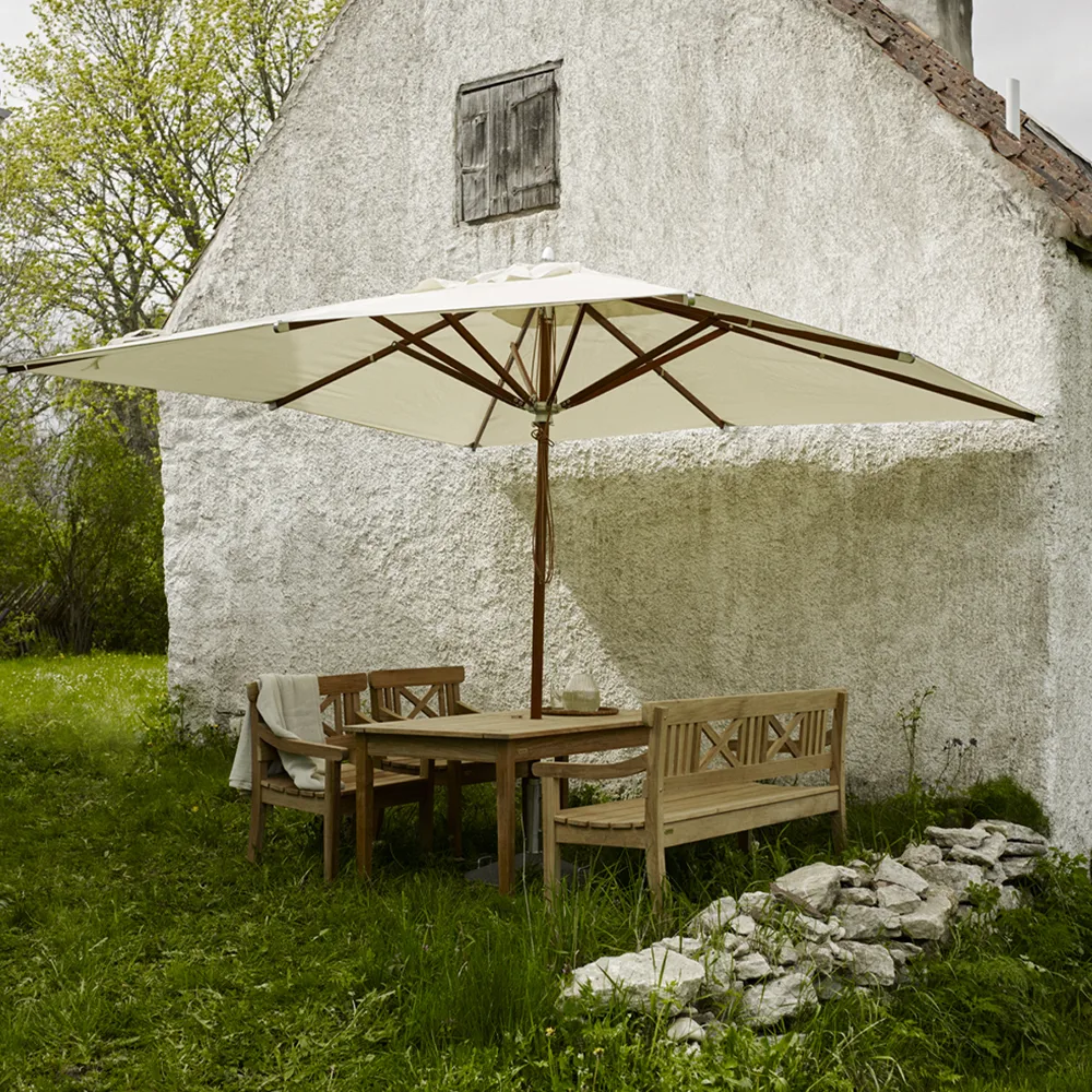 Atlantis parasoll, white, 330x330cm Fritz Hansen