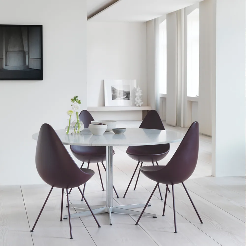 Droppen 3110 stol, Black-black Fritz Hansen