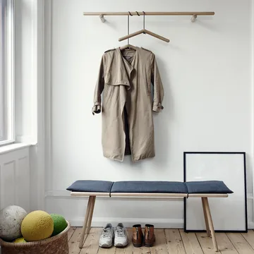 Georg bänk - Ek obehandlad-inkl. beige dyna - Fritz Hansen