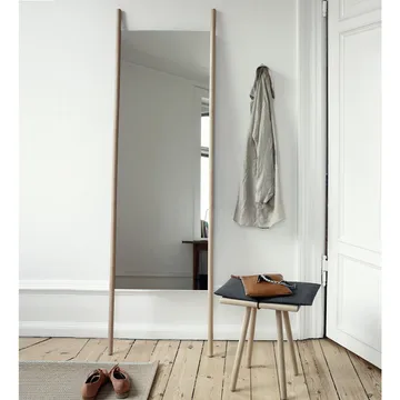 Georg pall - Linen, ek obehandlad, inkl. dyna i linne - Fritz Hansen