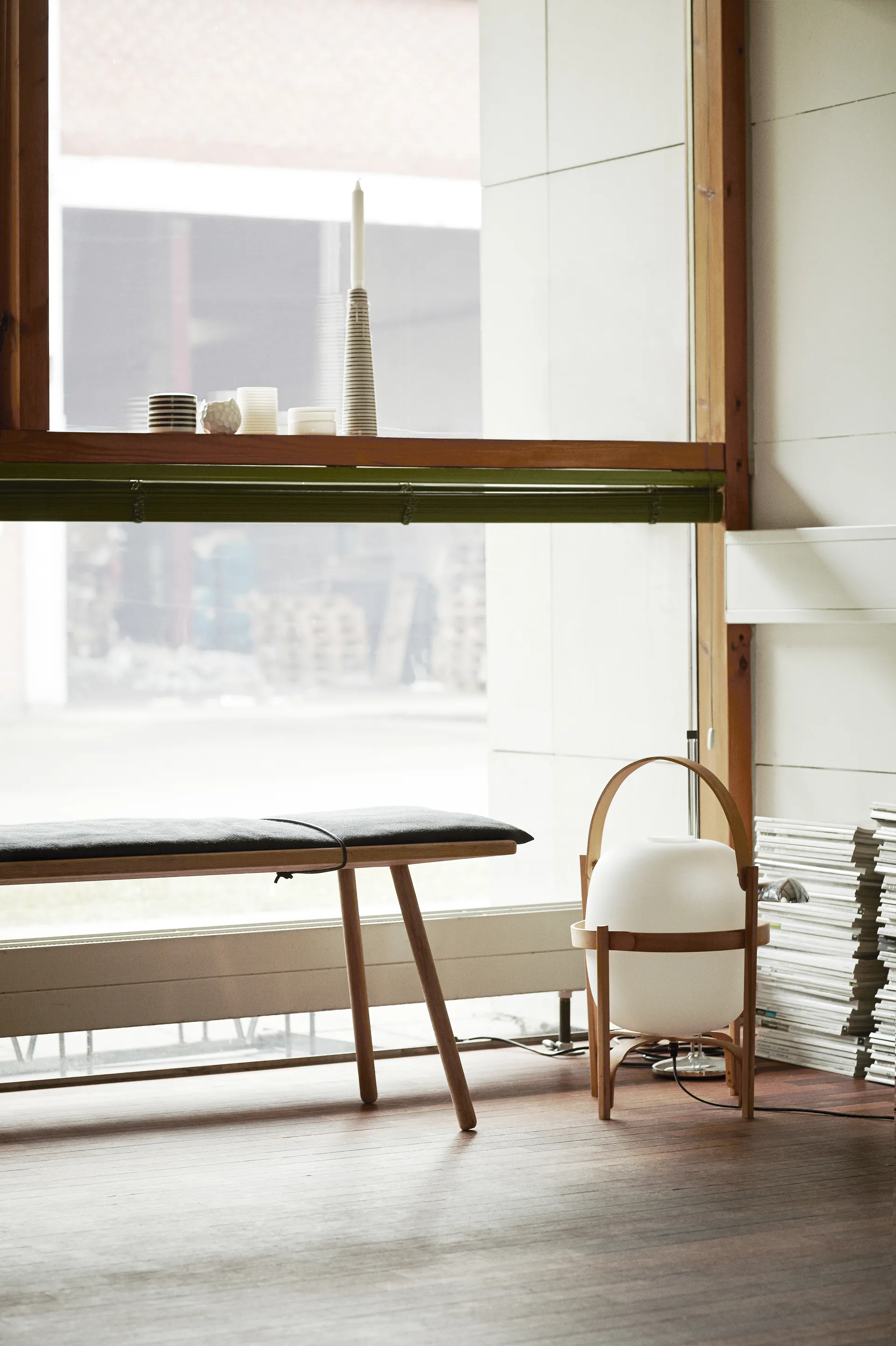 Georg ulldyna med rem till bänk, Mörkgrå-svart Fritz Hansen