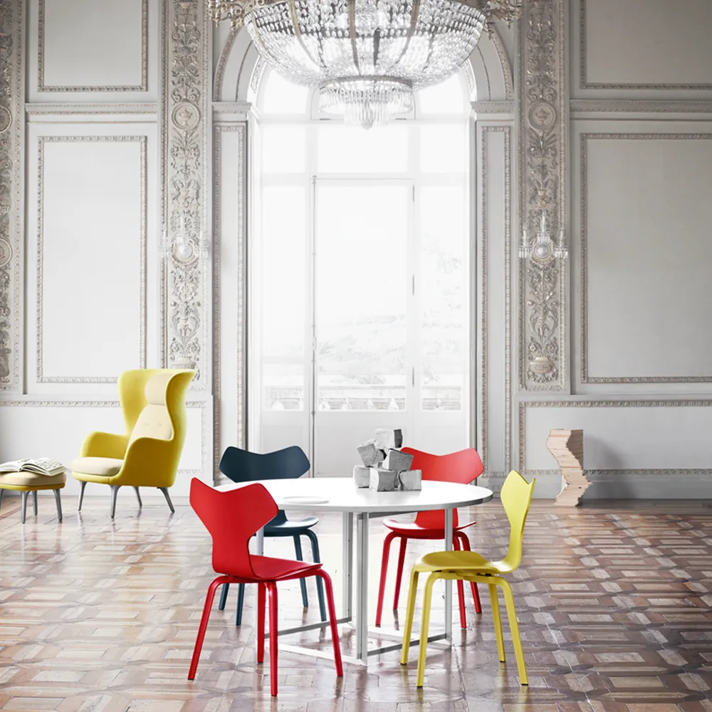 Grand Prix 4130 stol, Lacquered walnut Fritz Hansen