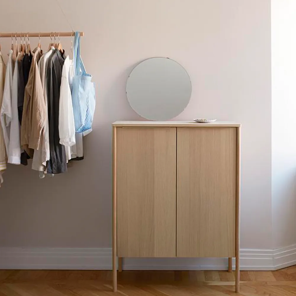 Jut High skåp, oak oiled, mässing Fritz Hansen