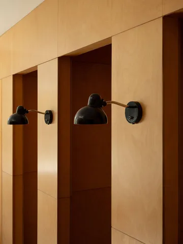Kaiser Idell 6567-W vägglampa - Black - Fritz Hansen