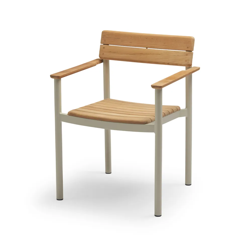 Pelagus karmstol teak, Light ivory Fritz Hansen