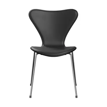 Sjuan 3107 framsidesklädd stol - Essential black (svart) läder-svart ask-krom - Fritz Hansen