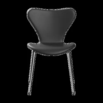 Sjuan 3107 helklädd stol - Essential black läder-kromat stativ - Fritz Hansen