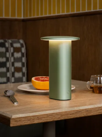 Solae bordslampa 22 cm - Light green - Fritz Hansen