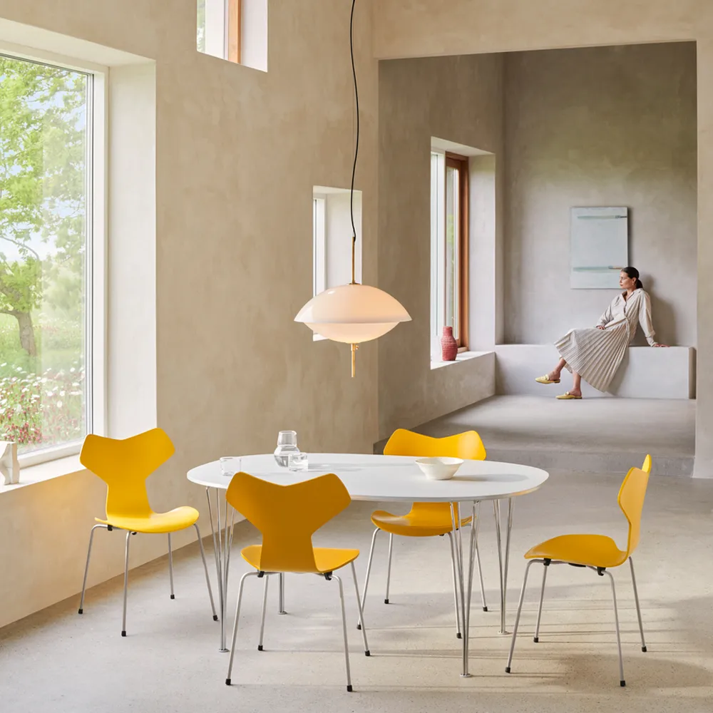 Superellips B614 matbord aluminiumkant, White laminate-chrome Fritz Hansen