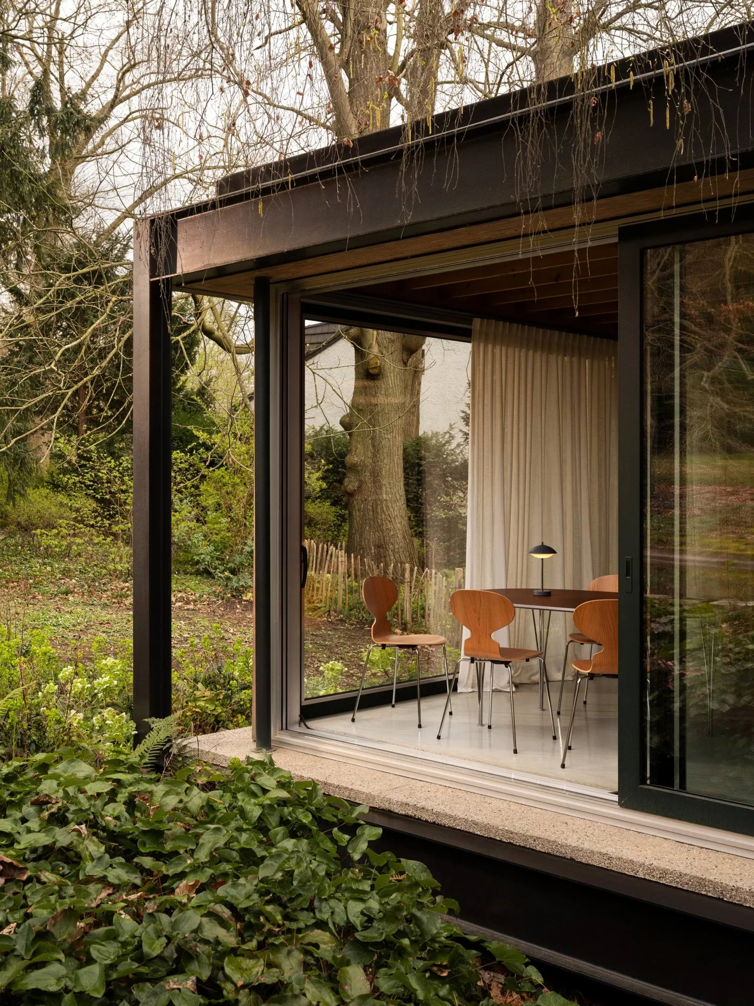 Superellipse B616 matbord 170x100 cm, Rusty red, 170x100x72 cm Fritz Hansen