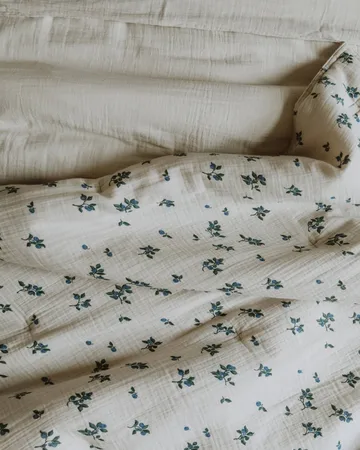 Blueberry Muslin påslakan - 150x210 cm - Garbo&Friends