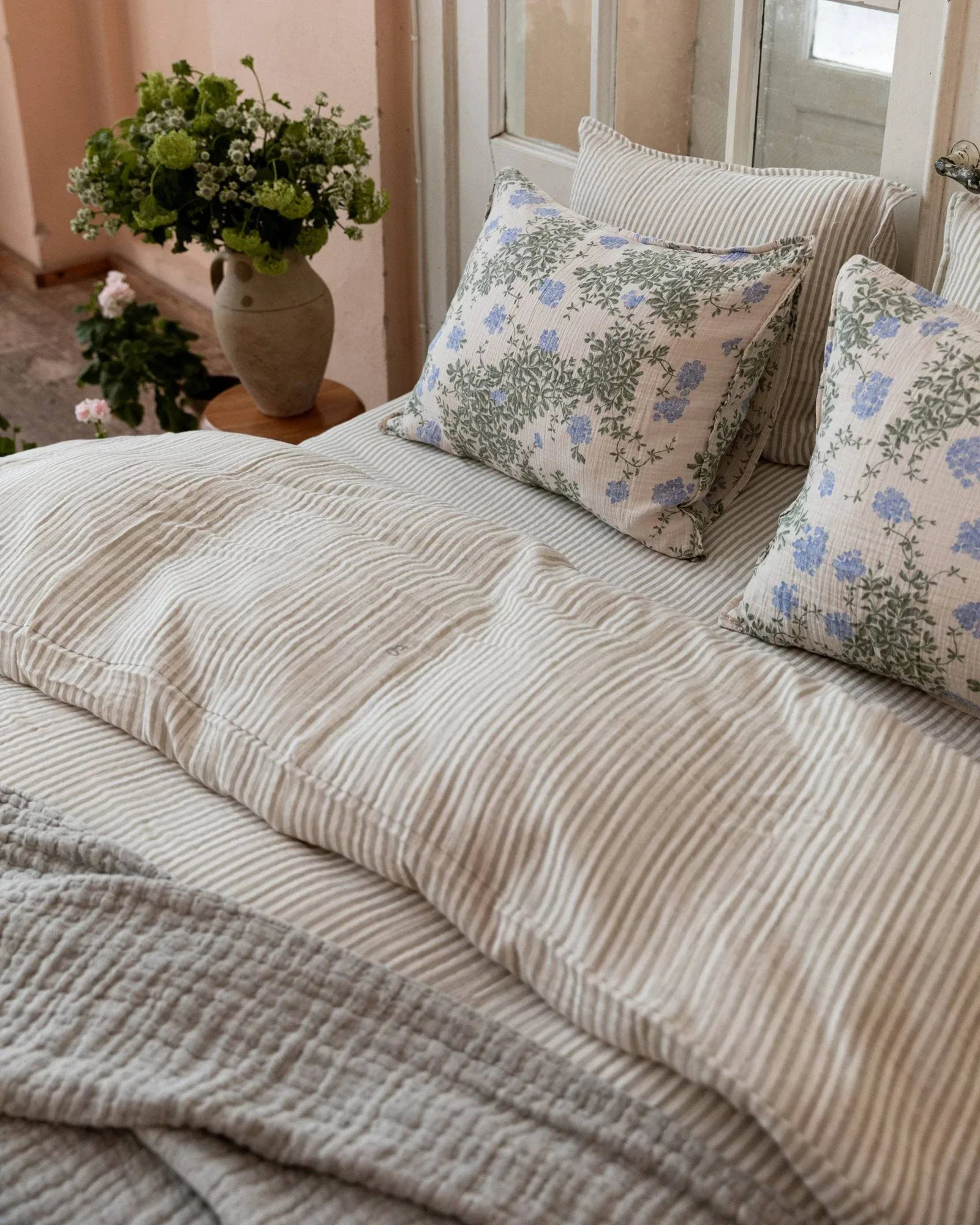 Plumbago Muslin örngott, 80x80 cm Garbo&Friends