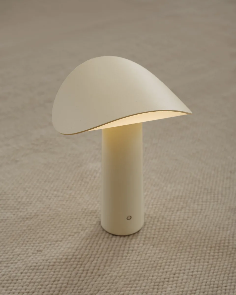Lium portabel bordslampa 22,5 cm, Light yellow Gejst