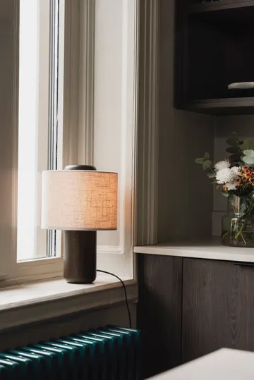 Bosco bordslampa - Brunbetsad ek - Globen Lighting