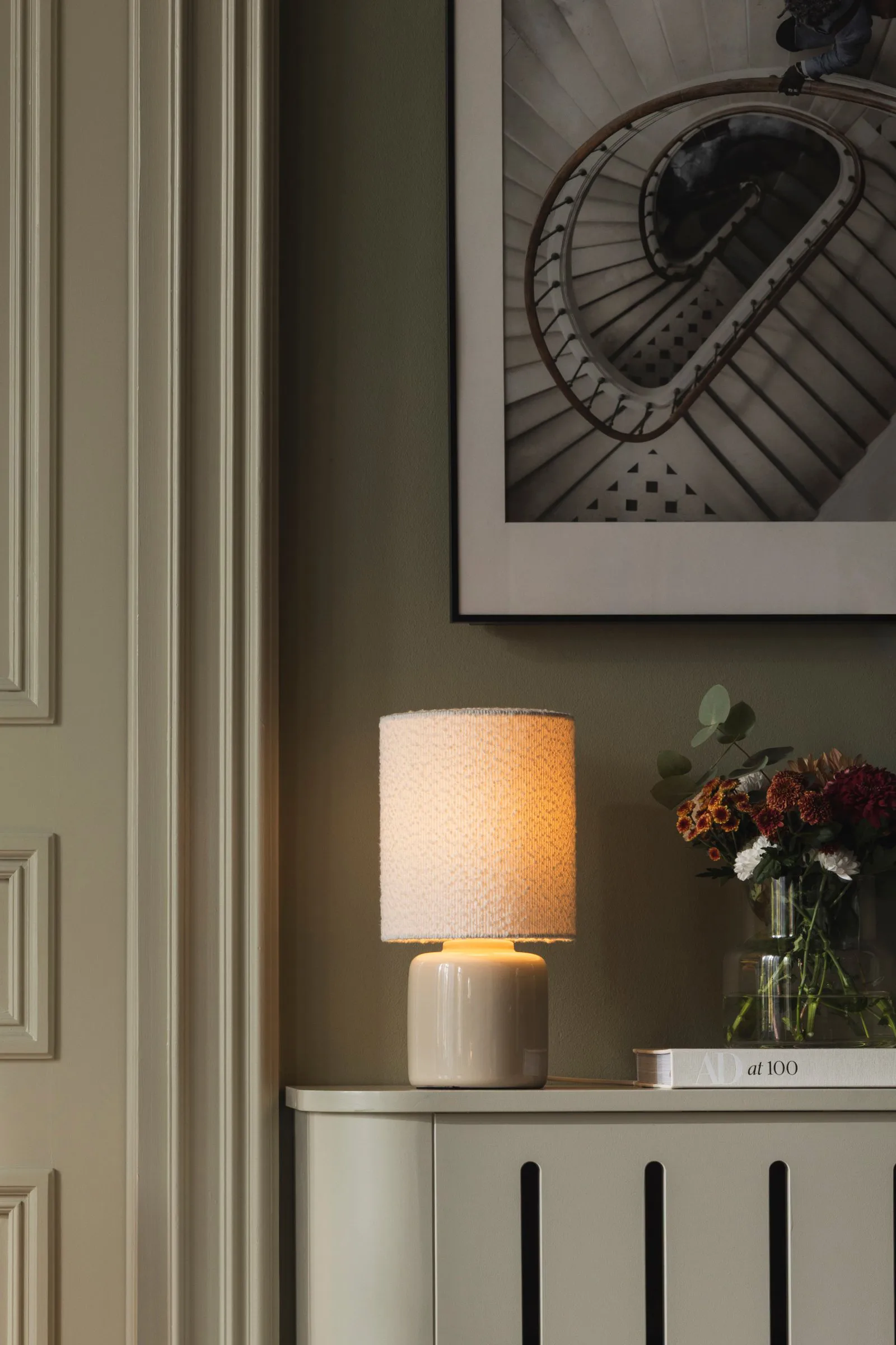 Florian bordslampa, Vit bouclé/beige, Ø20x39 cm Globen Lighting