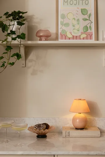 Iris 16 portabel bordslampa - Blush - Globen Lighting