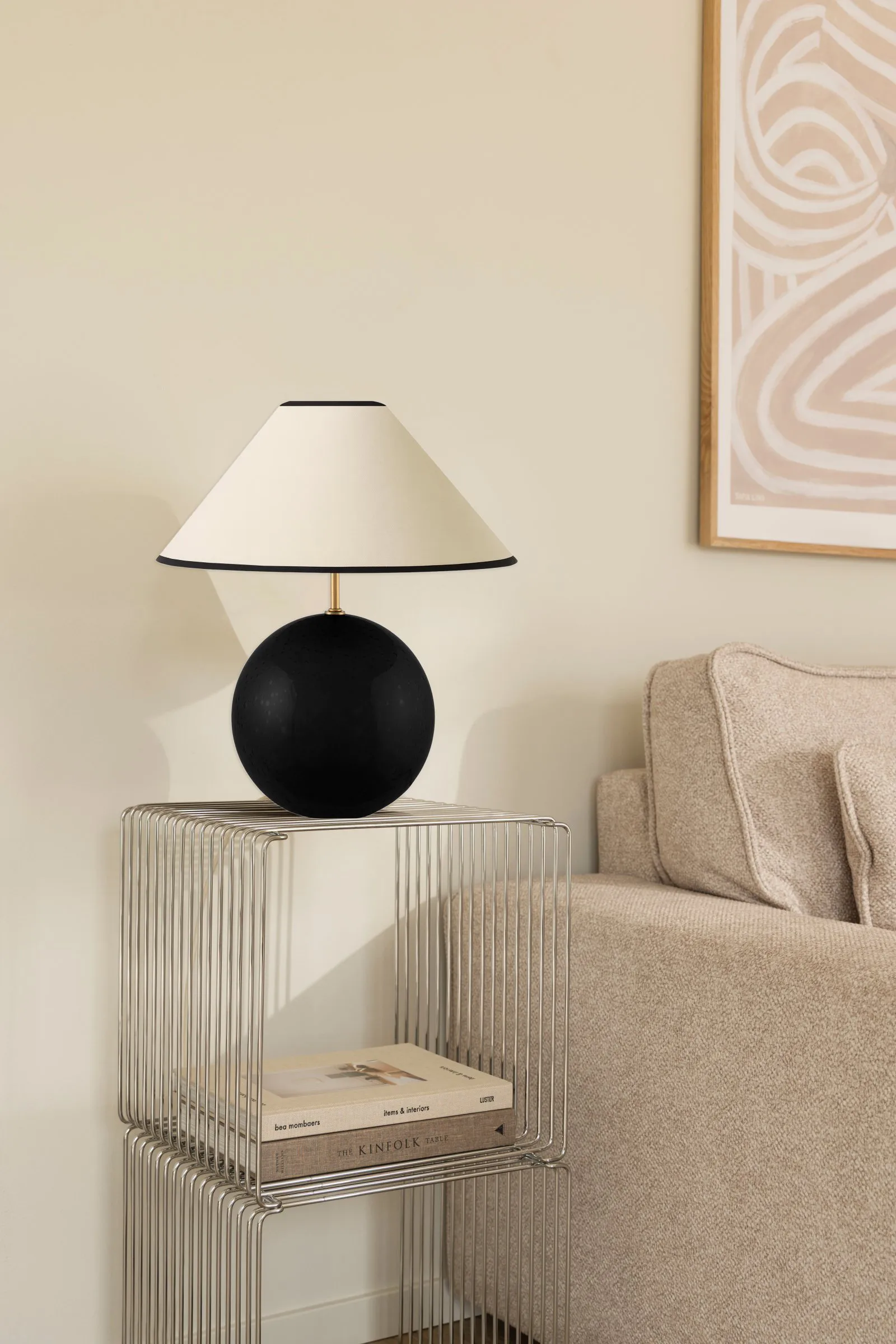 Iris 35 bordslampa 39 cm, Noir Globen Lighting