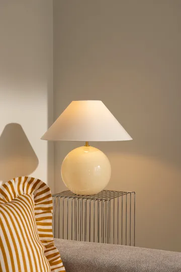 Iris 45 bordslampa - White - Globen Lighting